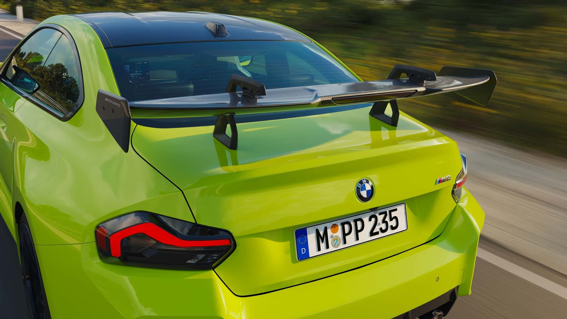 BMW M2 được trang bị gói độ để tham gia đường đua- Ảnh 4. BMW M2 được trang bị gói độ để tham gia đường đua- Ảnh 4.