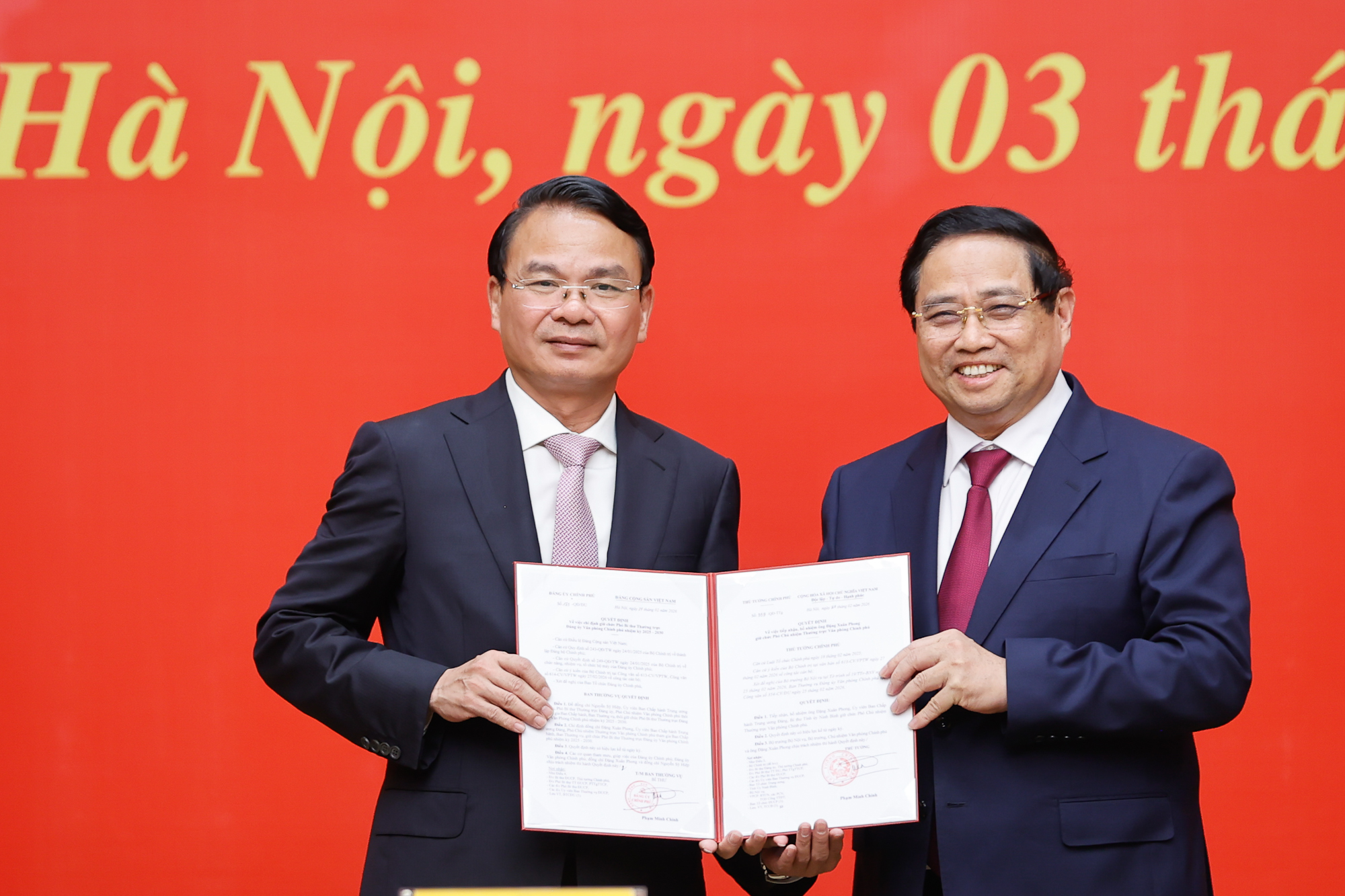 Trao quyết định Phó Bí thư Đảng ủy Chính phủ và bổ nhiệm lãnh đạo 4 bộ, cơ quan ngang Bộ- Ảnh 2. Trao quyết định Phó Bí thư Đảng ủy Chính phủ và bổ nhiệm lãnh đạo 4 bộ, cơ quan ngang Bộ- Ảnh 2.