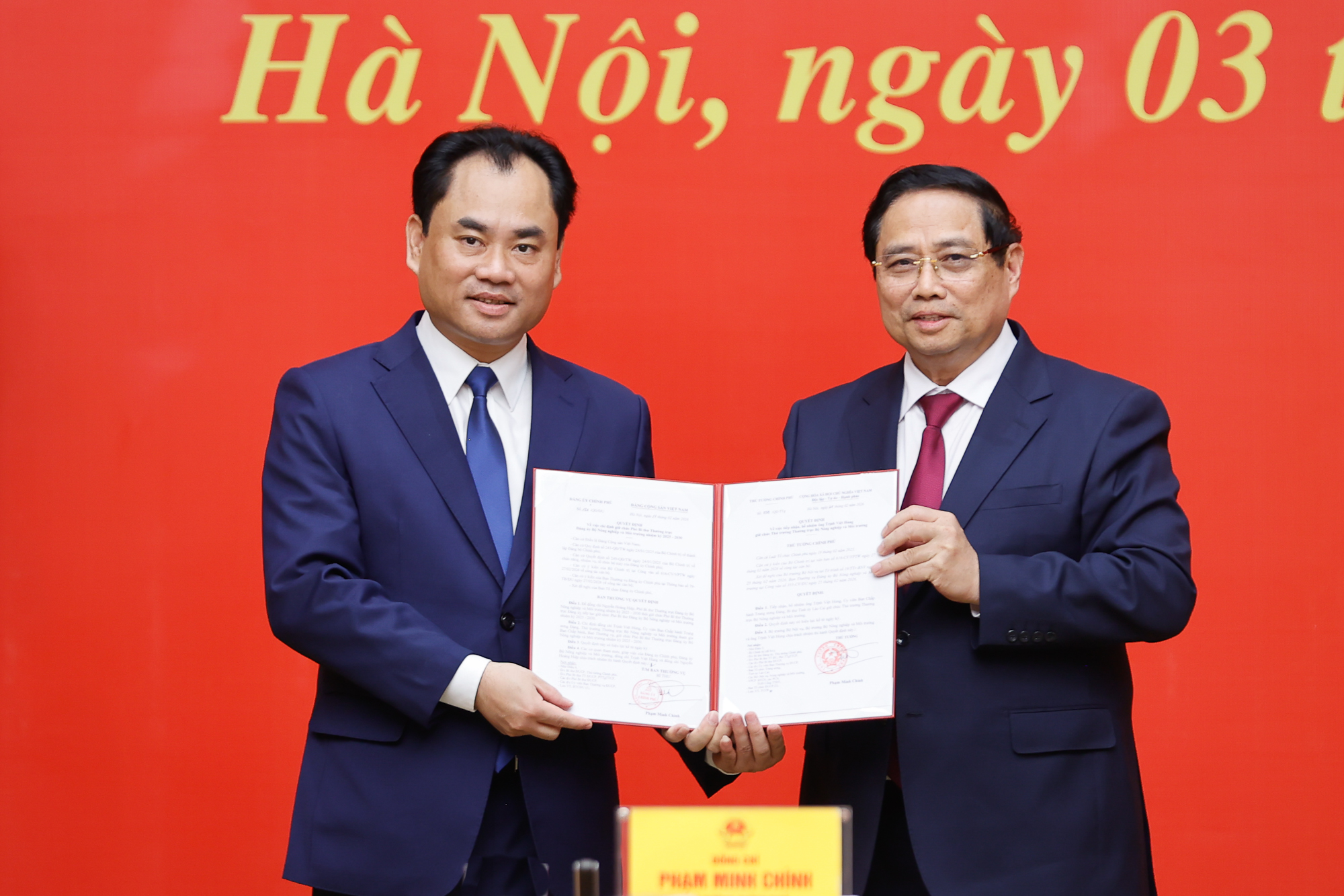 Trao quyết định Phó Bí thư Đảng ủy Chính phủ và bổ nhiệm lãnh đạo 4 bộ, cơ quan ngang Bộ- Ảnh 5. Trao quyết định Phó Bí thư Đảng ủy Chính phủ và bổ nhiệm lãnh đạo 4 bộ, cơ quan ngang Bộ- Ảnh 5.