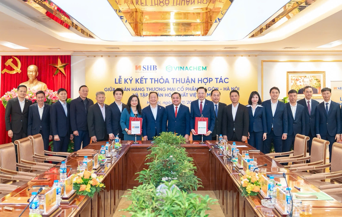 SHB được chấp thuận tăng vốn điều lệ lên 53.442 tỷ đồng- Ảnh 2. SHB được chấp thuận tăng vốn điều lệ lên 53.442 tỷ đồng- Ảnh 2.