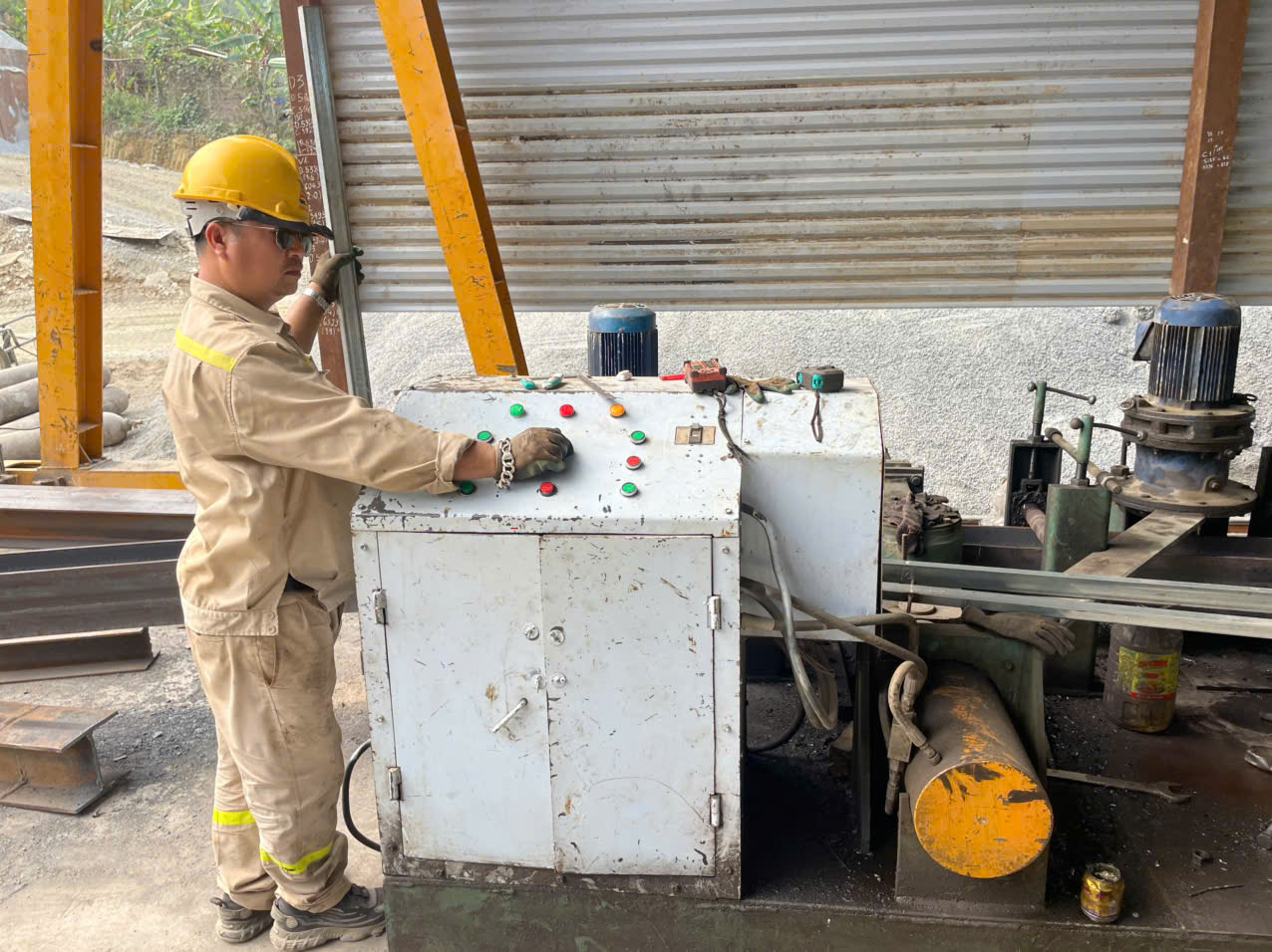 Xuy&ecirc;n đ&ecirc;m đ&agrave;o hầm xuy&ecirc;n n&uacute;i tuyến cao tốc Nội B&agrave;i - L&agrave;o Cai- Ảnh 9.