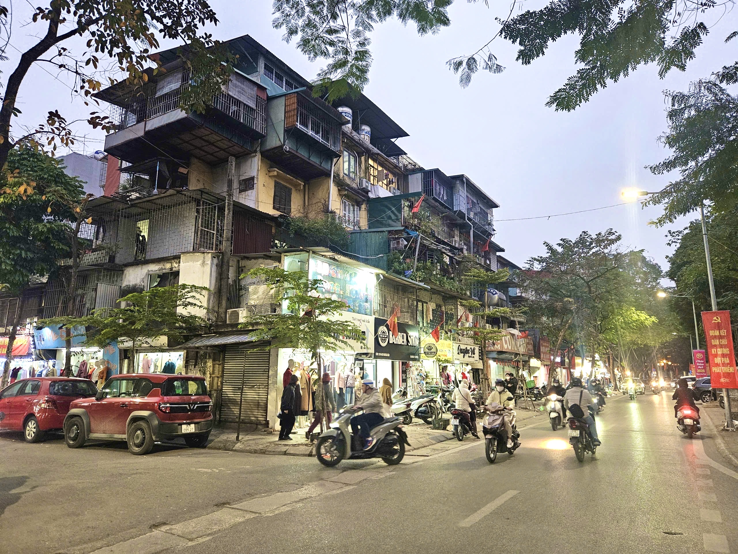 Hà Nội khi nào di dời 860.000 dân khỏi nội đô?- Ảnh 2. Hà Nội khi nào di dời 860.000 dân khỏi nội đô?- Ảnh 2.