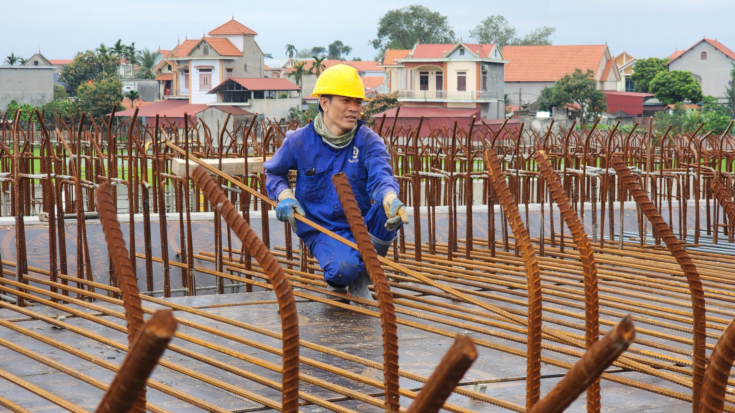 Cầu hơn 2.000 tỷ đồng ở Bắc Ninh tăng tốc thi công về đích- Ảnh 19. Cầu hơn 2.000 tỷ đồng ở Bắc Ninh tăng tốc thi công về đích- Ảnh 19.