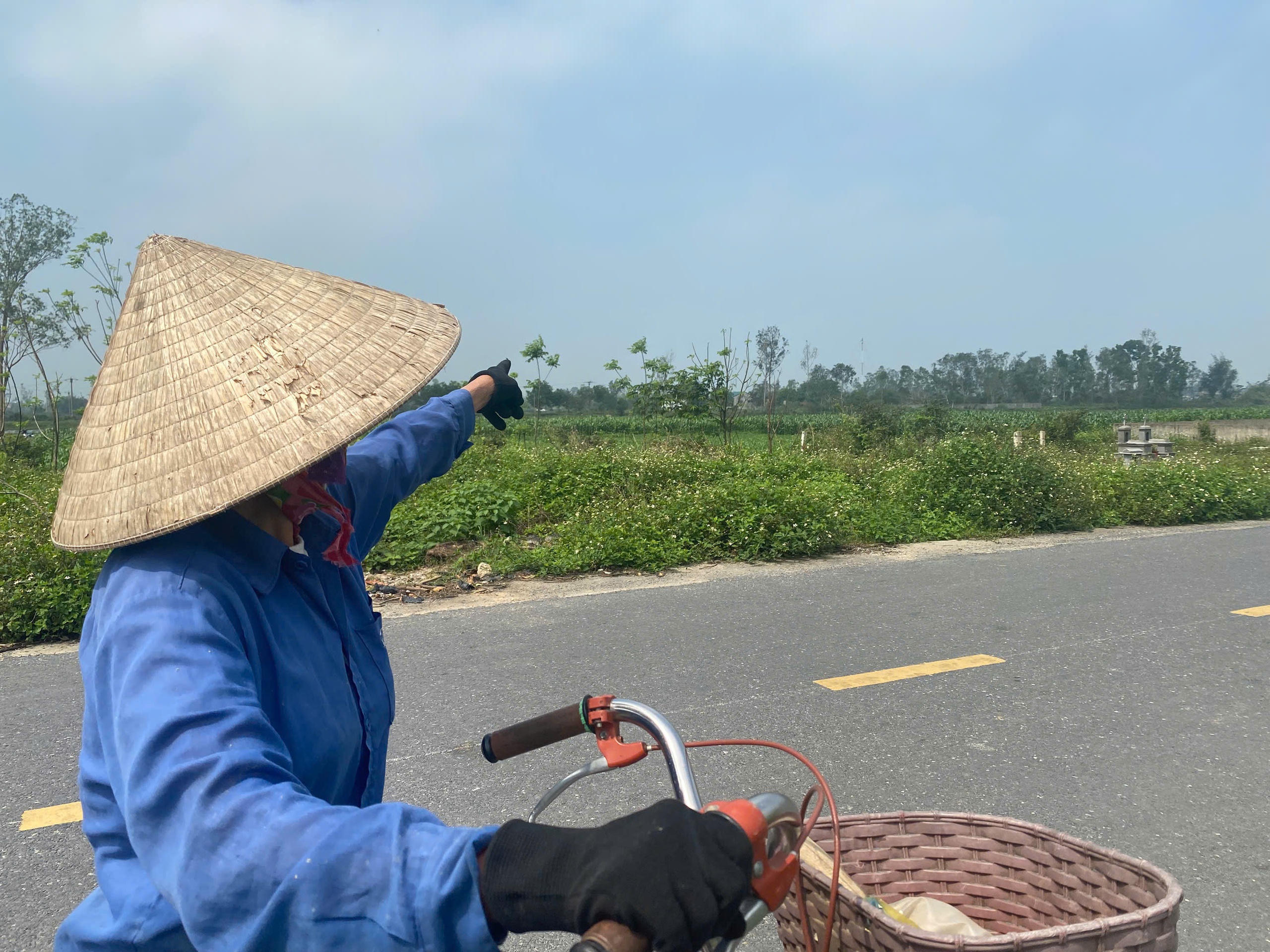 Nghệ An gấp rút giải phóng mặt bằng dự án kéo dài đường băng sân bay Vinh- Ảnh 4. Nghệ An gấp rút giải phóng mặt bằng dự án kéo dài đường băng sân bay Vinh- Ảnh 4.