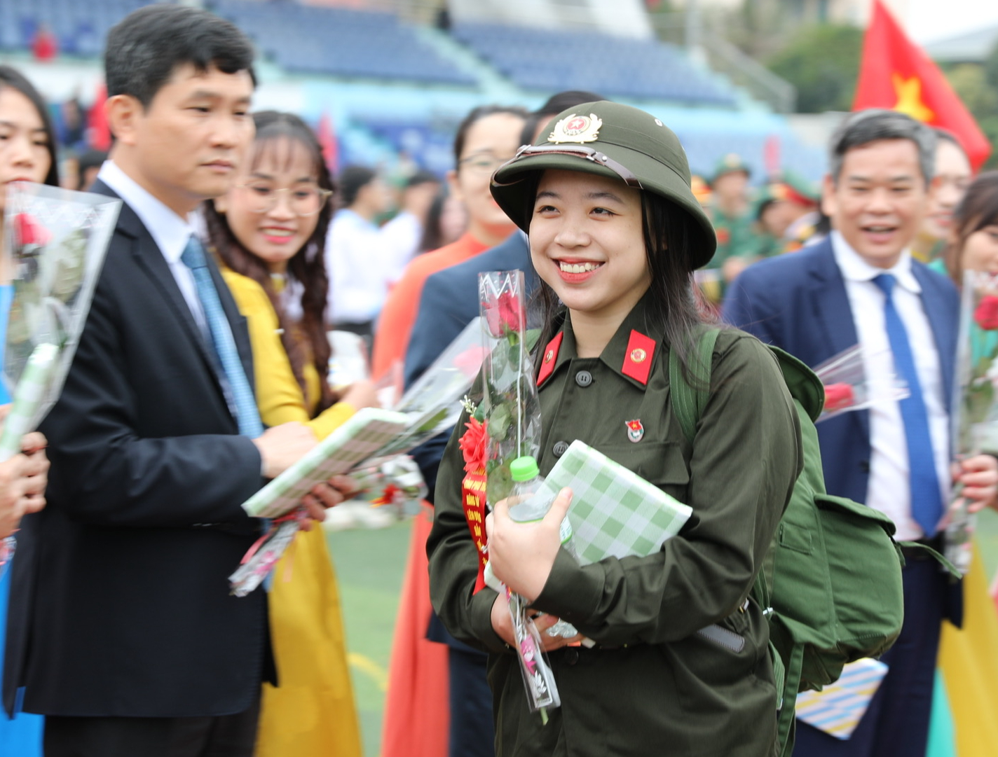 Hơn 10.000 thanh ni&ecirc;n ở Gia Lai, Kh&aacute;nh H&ograve;a, Ph&uacute; Thọ l&ecirc;n đường nhập ngũ- Ảnh 18.