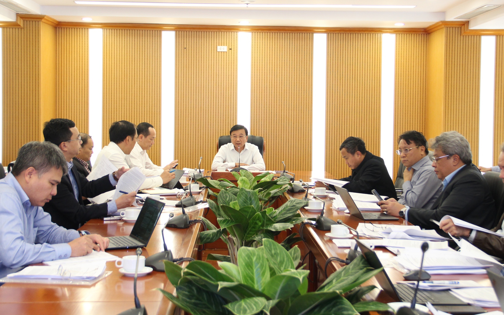 Cần c&oacute; th&ocirc;ng số kỹ thuật d&ugrave;ng chung để ph&aacute;t triển đường sắt đ&ocirc; thị