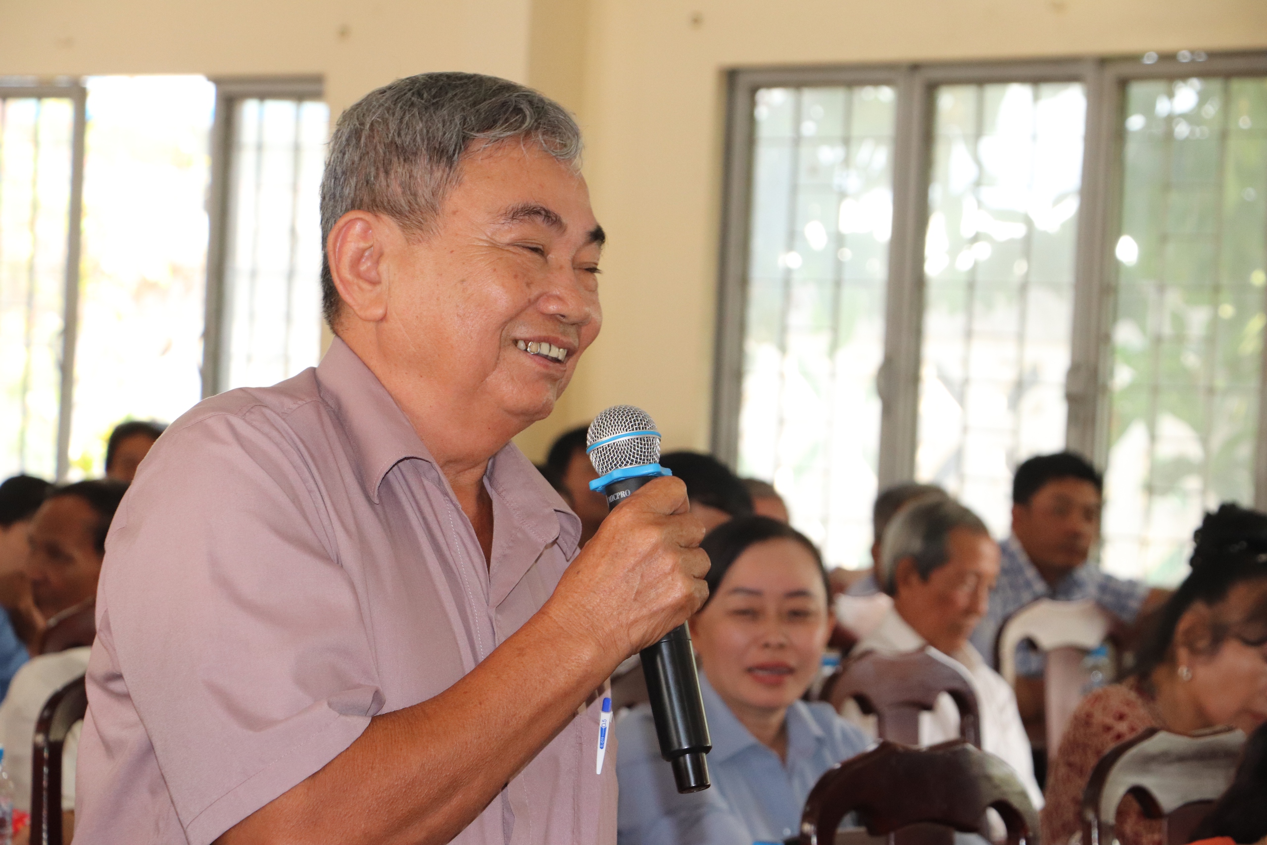 Ứng cử vi&ecirc;n đại biểu Quốc hội cam kết giải b&agrave;i to&aacute;n an cư lạc nghiệp cho người d&acirc;n- Ảnh 3.