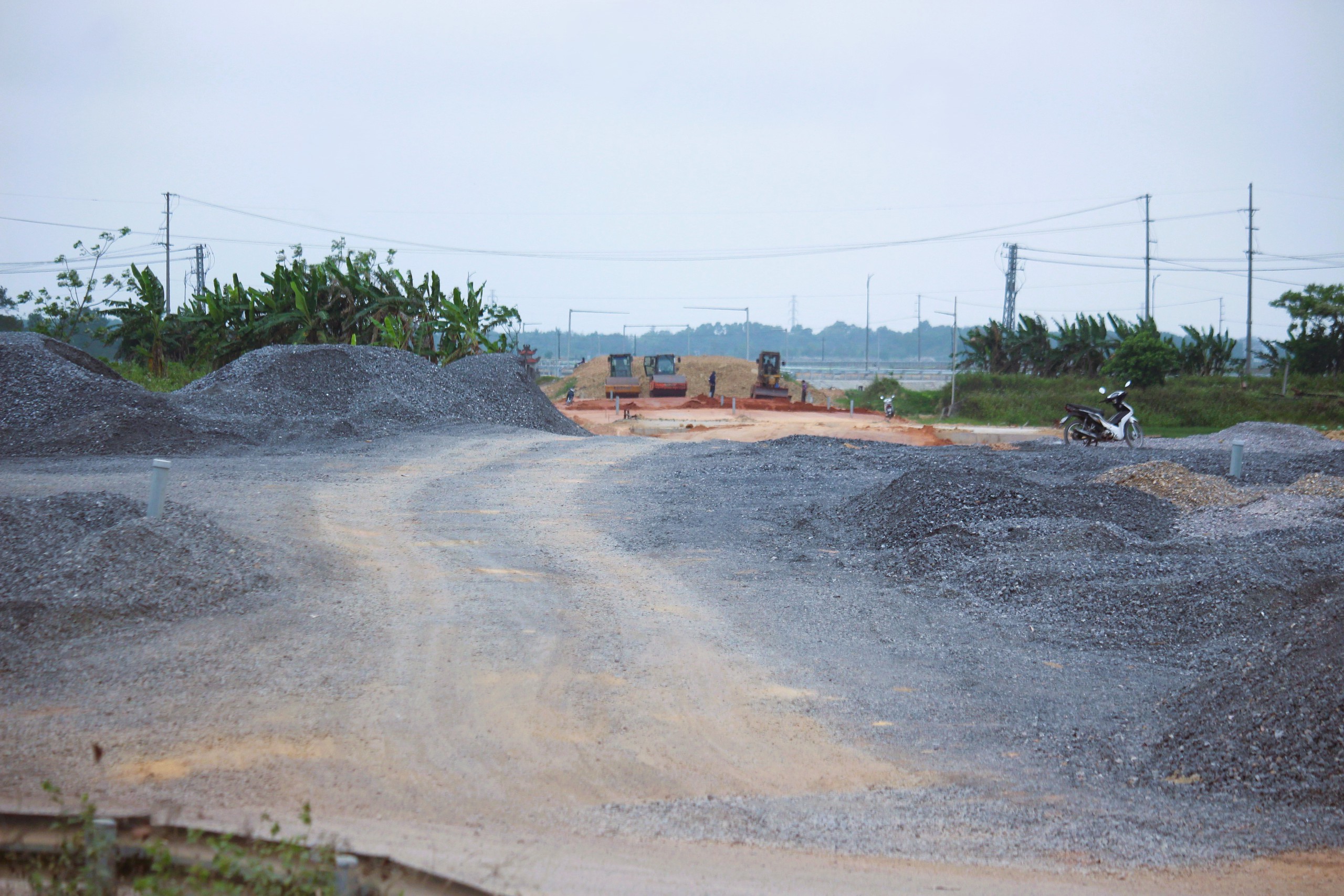 Quảng Trị: Đẩy nhanh dự &aacute;n đường tr&aacute;nh Đ&ocirc;ng H&agrave;, th&aacute;ng 6 nối th&ocirc;ng to&agrave;n tuyến- Ảnh 14.