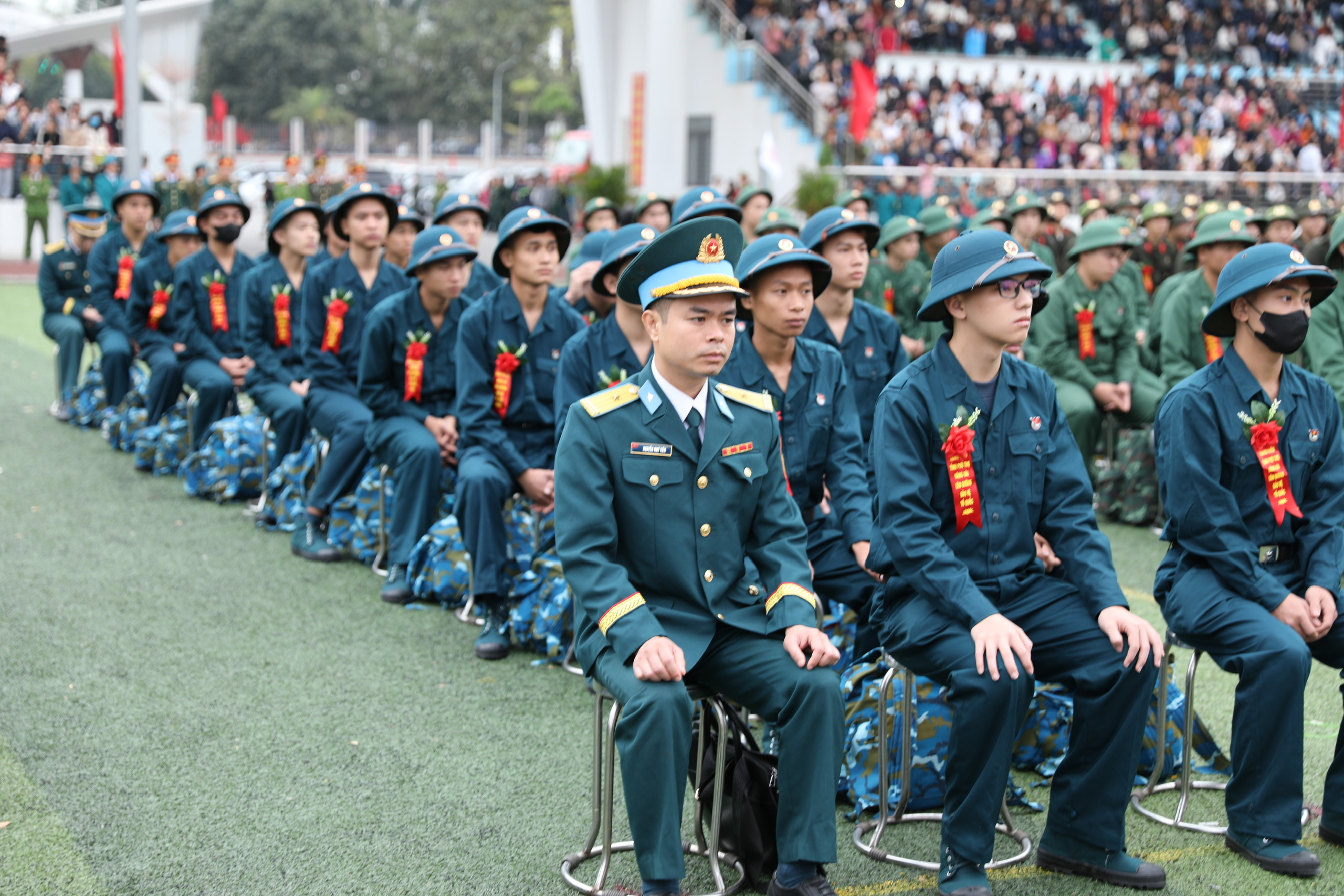Hơn 10.000 thanh ni&ecirc;n ở Gia Lai, Kh&aacute;nh H&ograve;a, Ph&uacute; Thọ l&ecirc;n đường nhập ngũ- Ảnh 13.