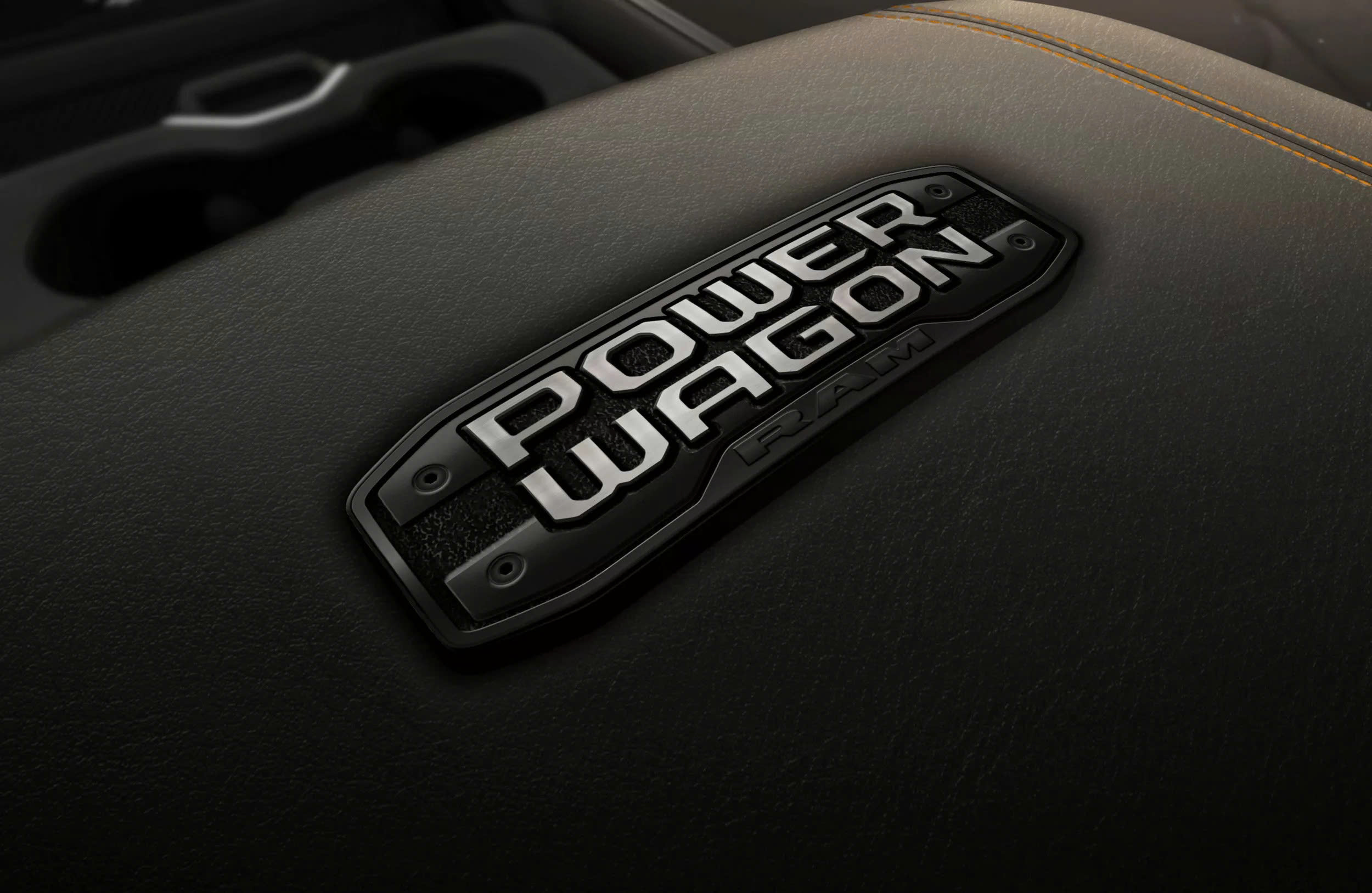 Ram 2500 ra mắt gói độ nhân dịp "trăng máu"- Ảnh 4.