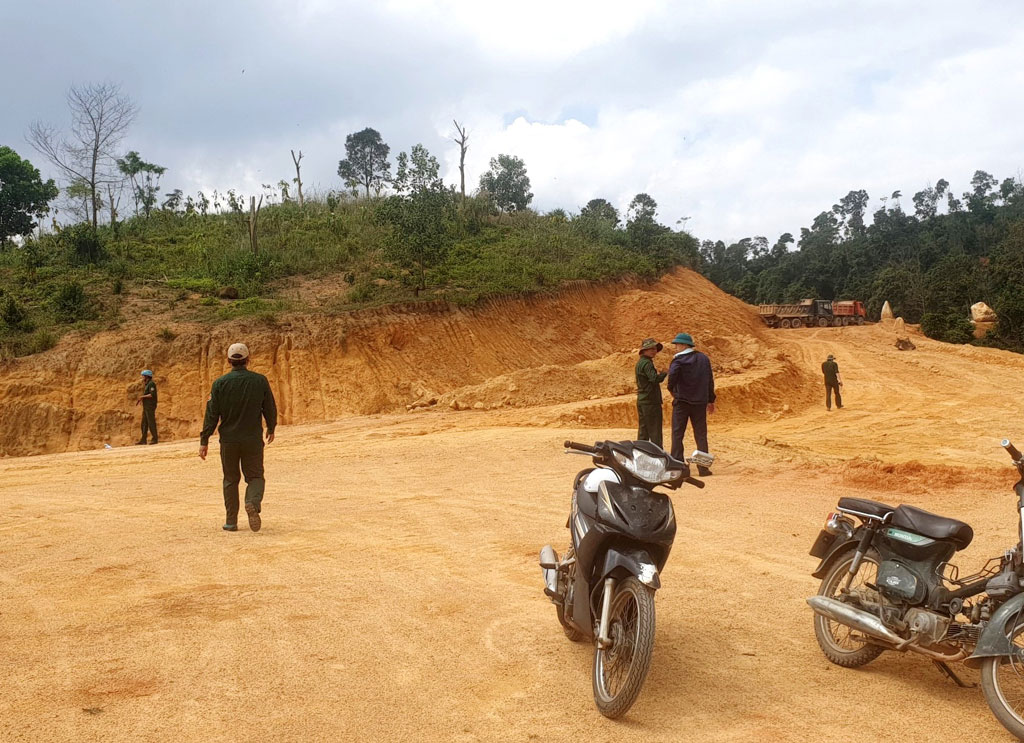 Căn cứ v&agrave;o đ&acirc;u để x&aacute;c định đất c&oacute; nguồn gốc n&ocirc;ng trường?- Ảnh 1.