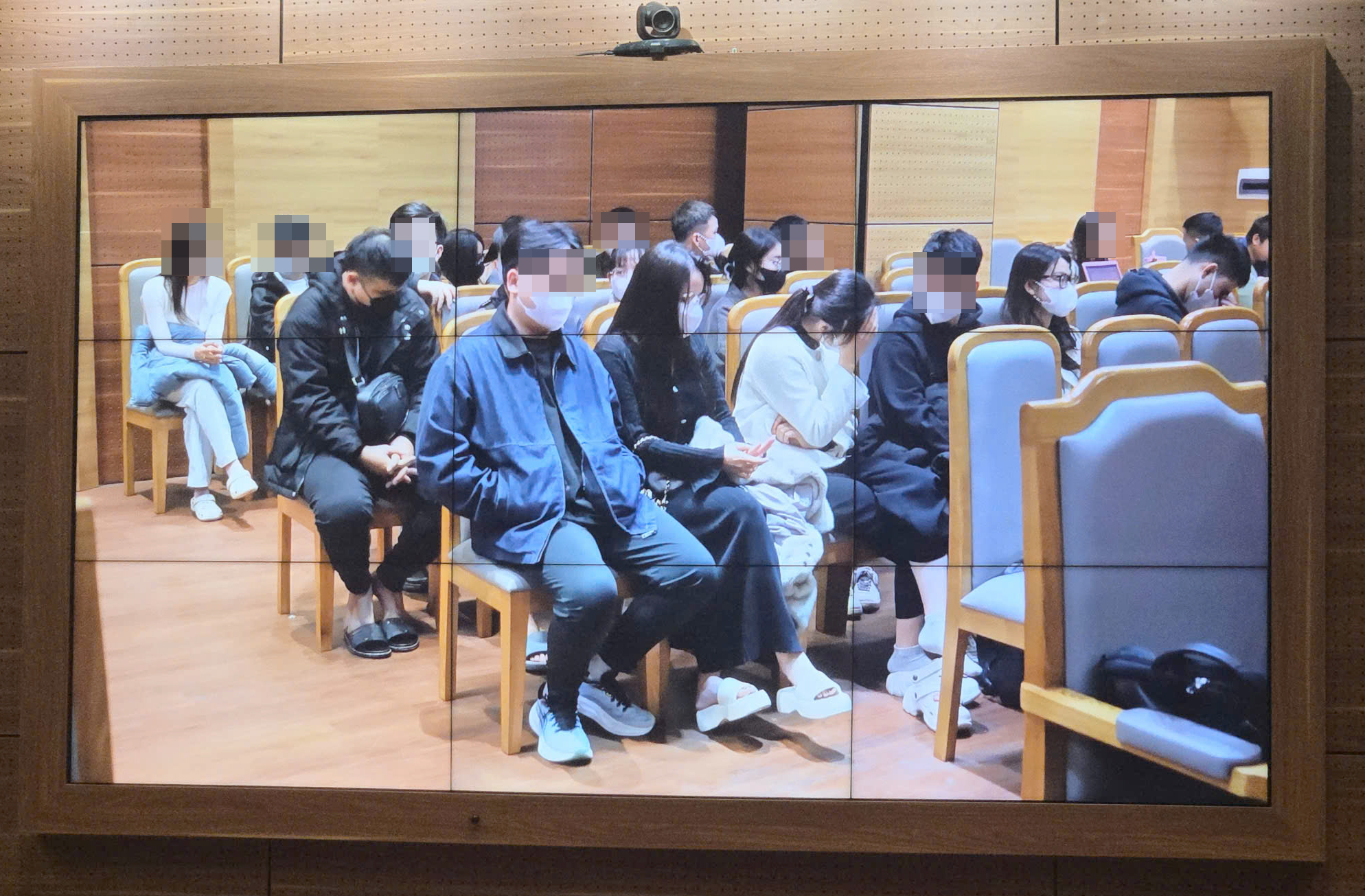 H&igrave;nh ảnh cảnh s&aacute;t bắt giữ đường d&acirc;y li&ecirc;n quan hệ thống "X&ocirc;i Lạc TV"- Ảnh 4.