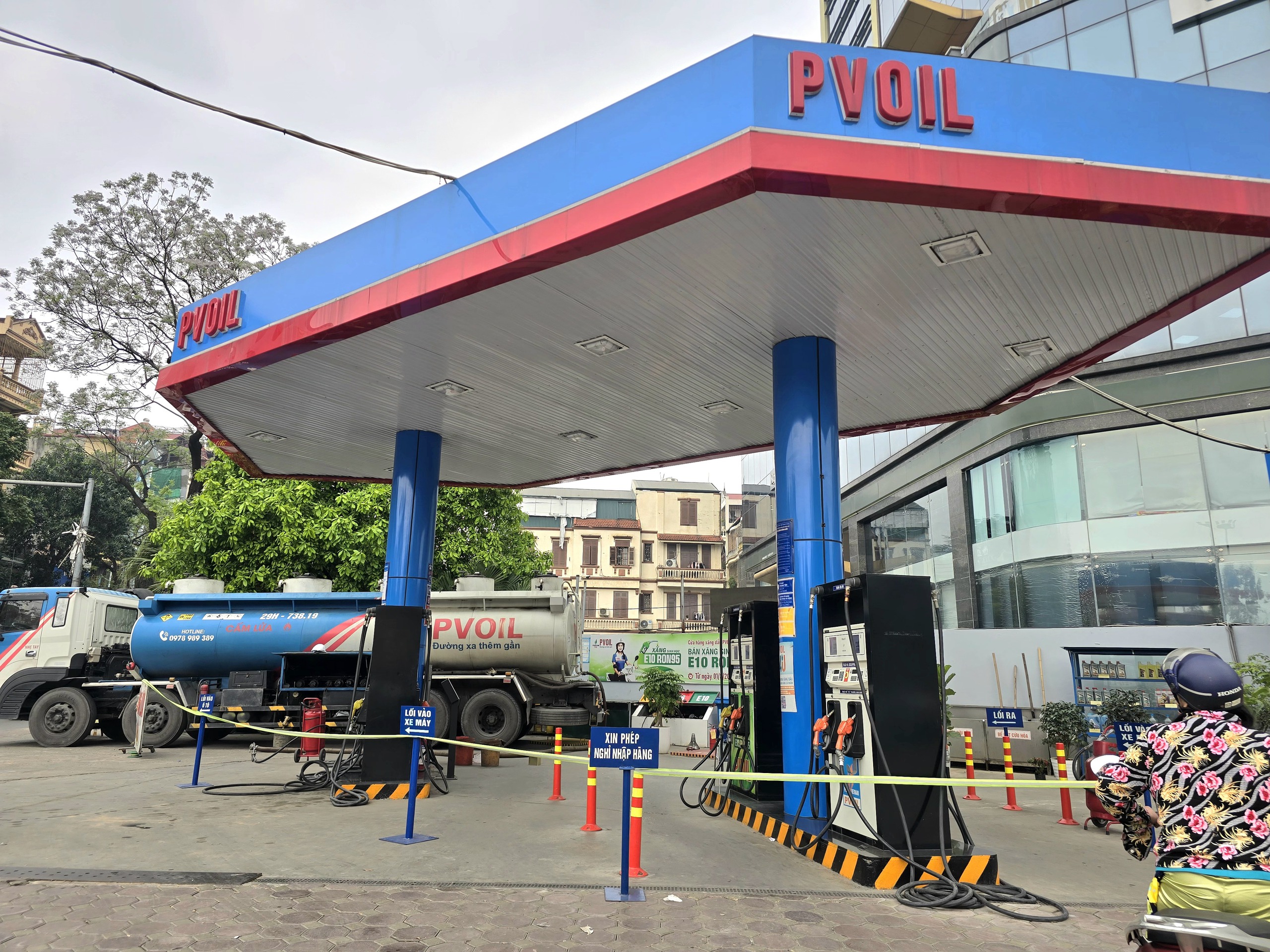 Sản lượng b&aacute;n xăng dầu tăng vọt, nguồn cung vẫn đảm bảo- Ảnh 3.