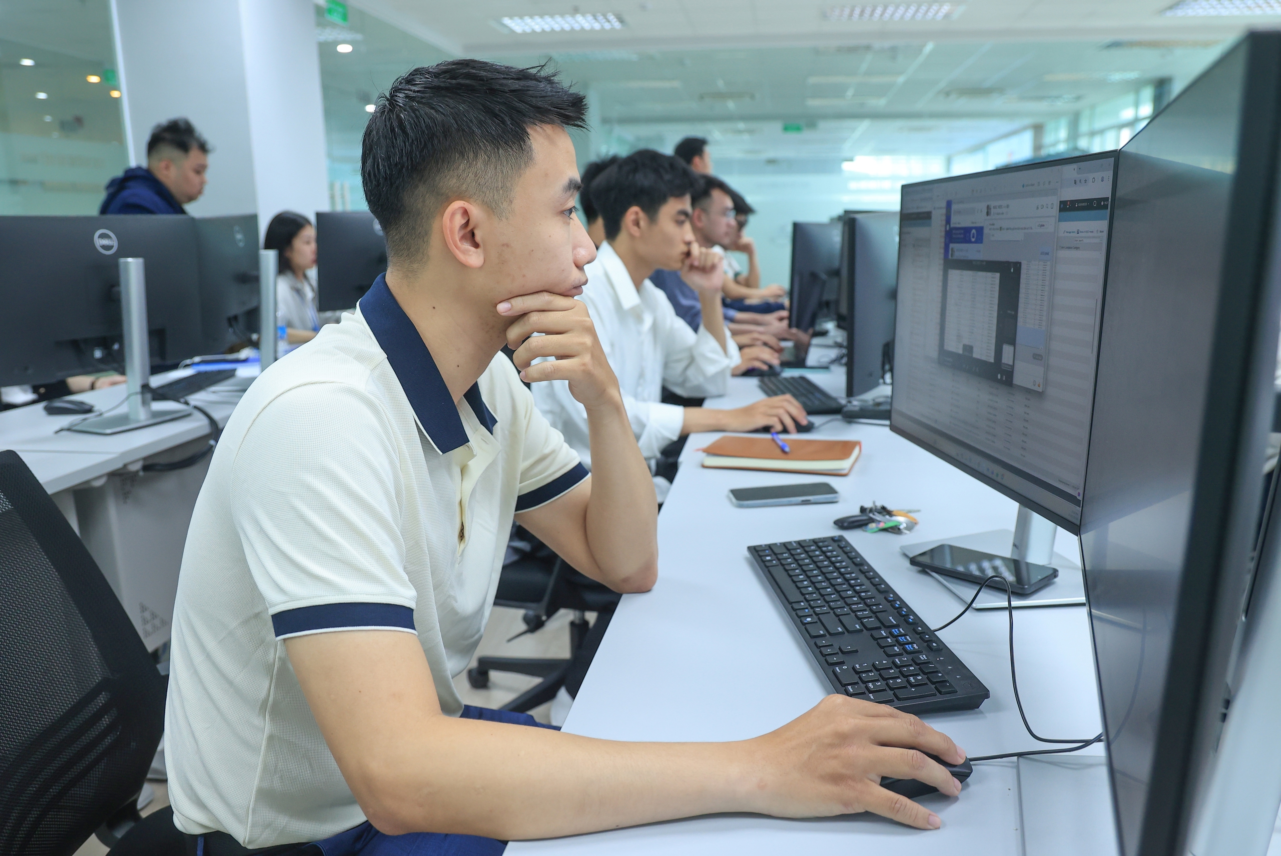 Kh&aacute;m ph&aacute; &ldquo;bộ n&atilde;o&rdquo; gi&aacute;m s&aacute;t thu ph&iacute; cao tốc Bắc - Nam- Ảnh 7.