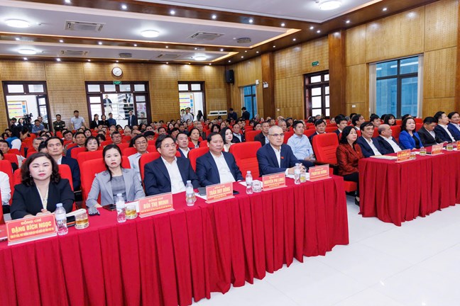 B&agrave; B&ugrave;i Thị Minh Ho&agrave;i: "D&acirc;n l&agrave; gốc", "d&acirc;n l&agrave; trung t&acirc;m" phải l&agrave; cốt l&otilde;i của mọi ch&iacute;nh s&aacute;ch- Ảnh 3.