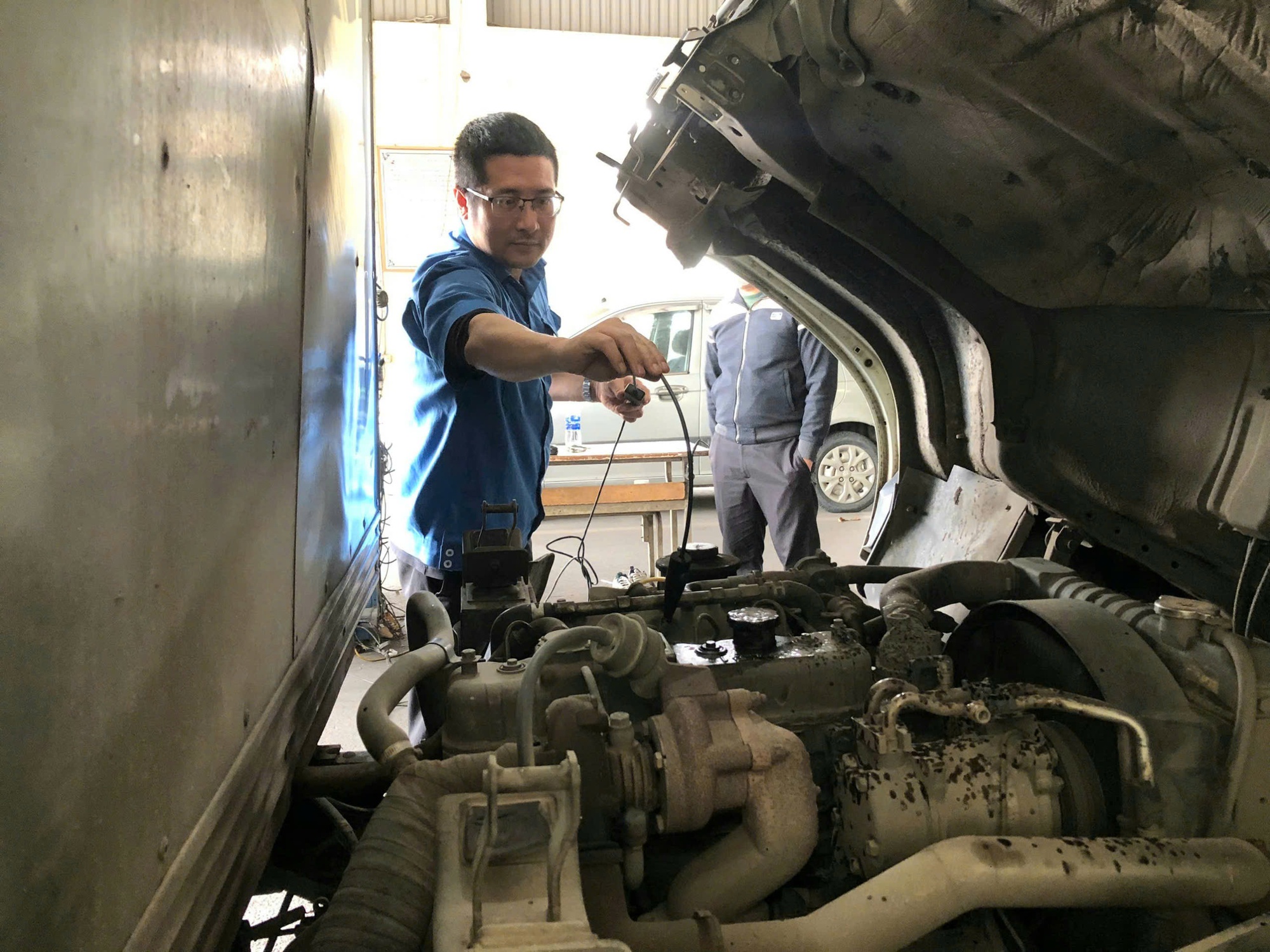 Chủ động điều kiện kiểm định kh&iacute; thải theo quy định mới- Ảnh 3.