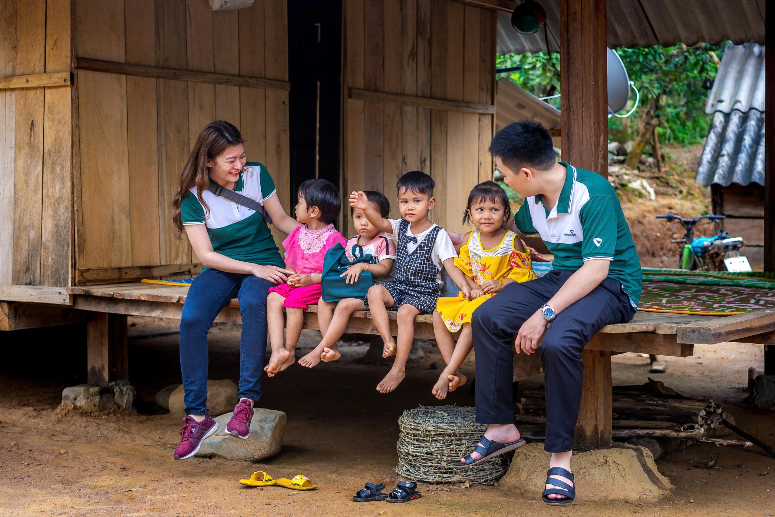 Dấu ấn Vietcombank tr&ecirc;n h&agrave;nh tr&igrave;nh phụng sự cộng đồng- Ảnh 3.