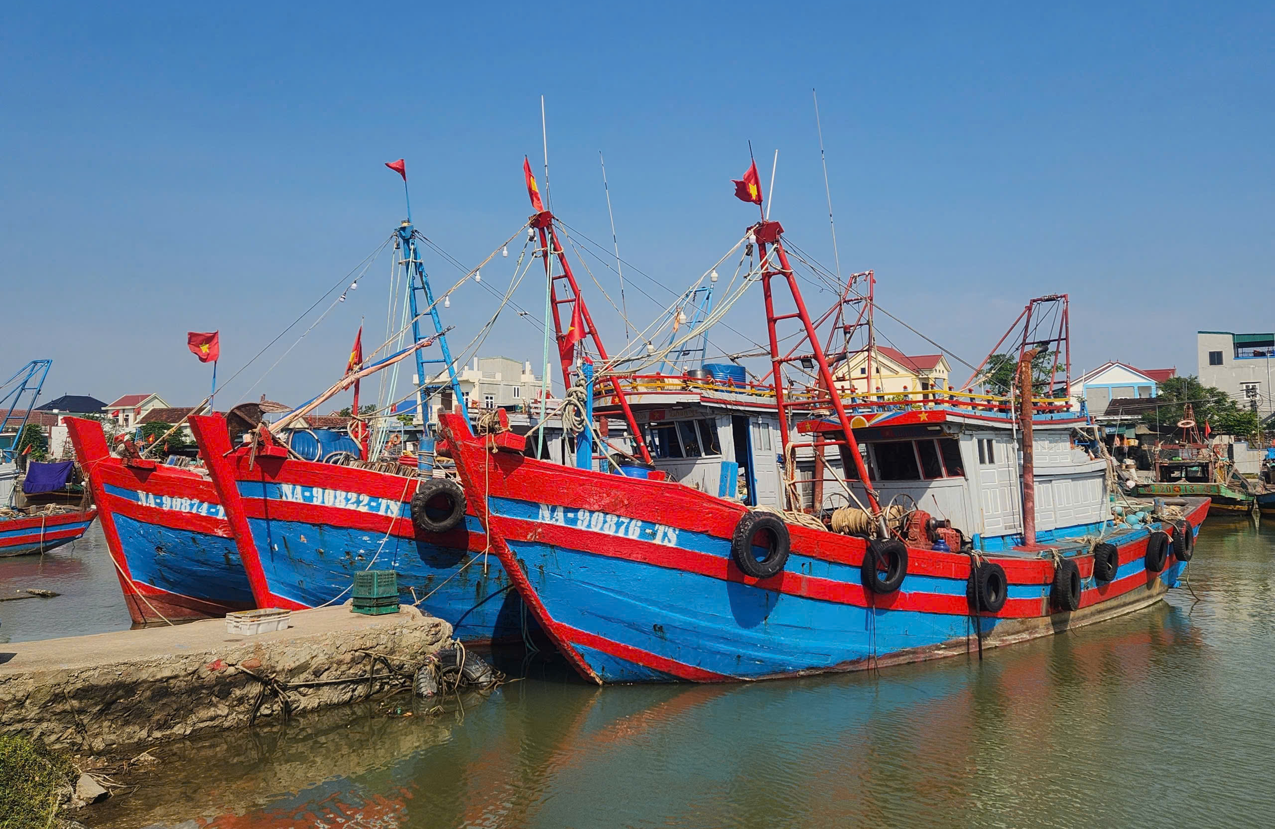 Nghệ An cần hơn 2.300 tỷ đồng để ph&aacute;t triển hạ tầng cảng c&aacute; v&agrave; khu neo đậu- Ảnh 4.