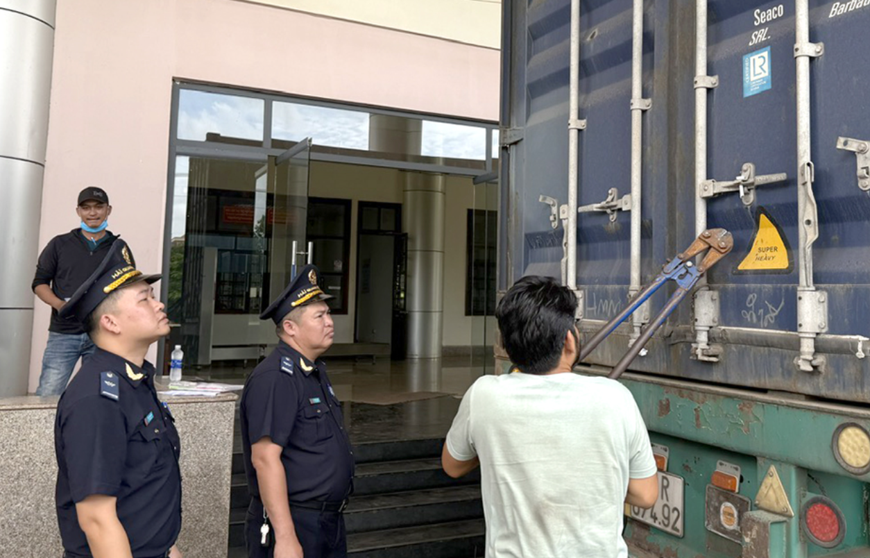 Đẩy mạnh đầu tư hạ tầng, n&acirc;ng cao hiệu quả khu kinh tế cửa khẩu Hoa Lư- Ảnh 2.