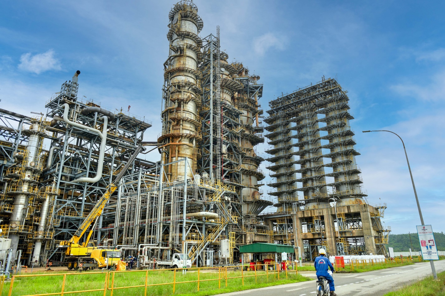 Ứng ph&oacute; chiến sự Trung Đ&ocirc;ng: Đảm bảo vận h&agrave;nh NMLD Dung Quất an to&agrave;n, ổn định, hiệu quả- Ảnh 2.