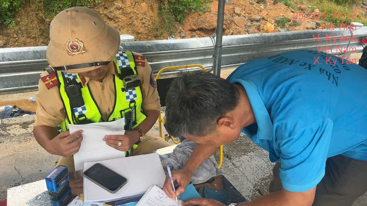 Thiết bị GSHT: Từ chiếc hộp đen bắt buộc đến "c&aacute;nh tay phải" của ng&agrave;nh vận tải- Ảnh 6.