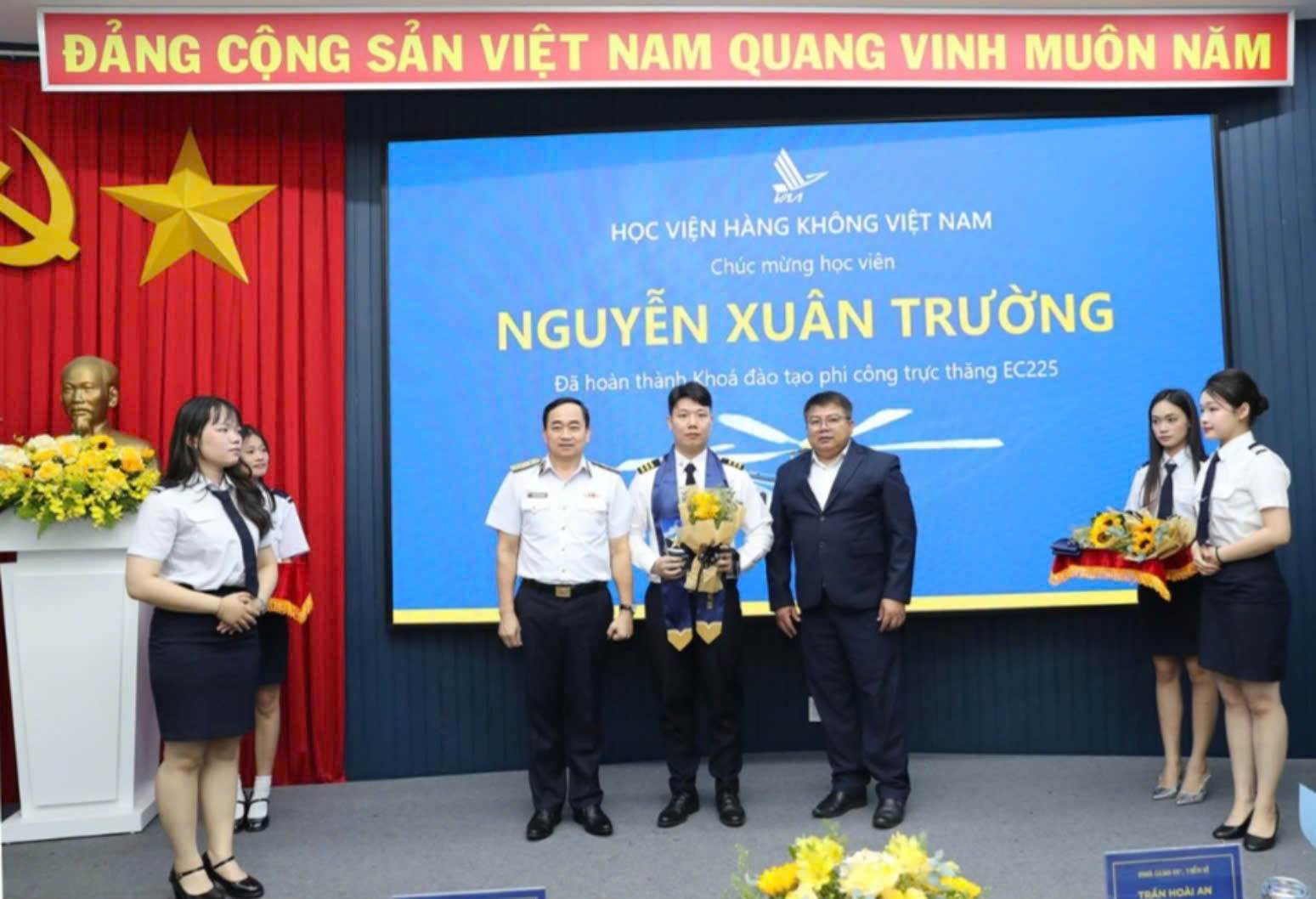 20 học vi&ecirc;n ho&agrave;n th&agrave;nh đ&agrave;o tạo phi c&ocirc;ng Hải qu&acirc;n- Ảnh 2.