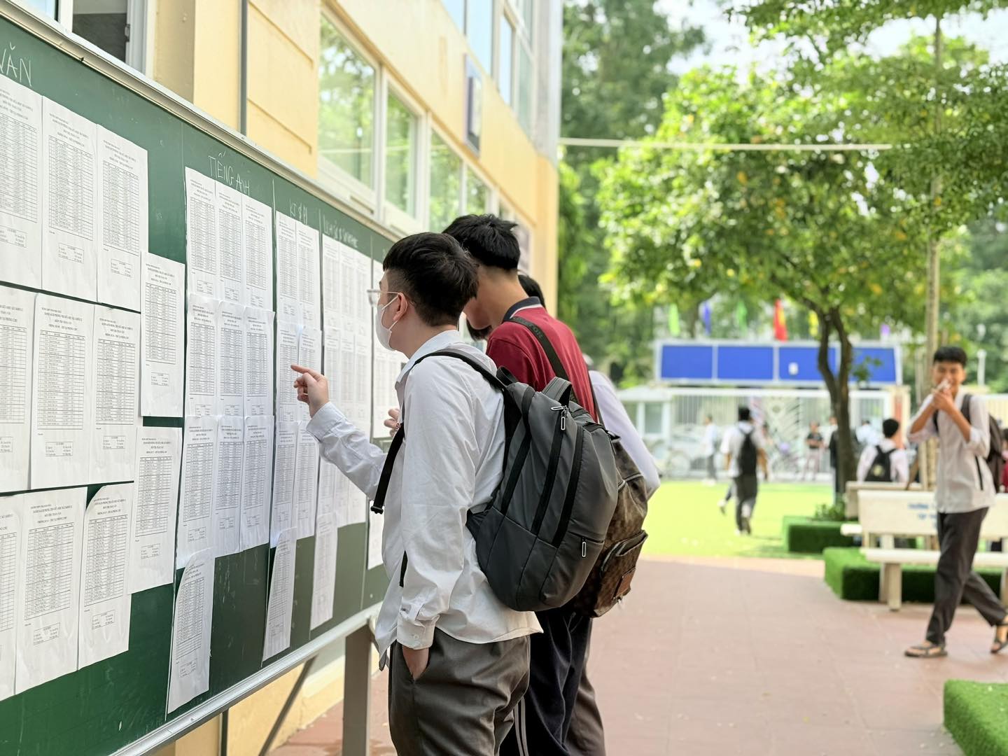 Giới hạn 15 nguyện vọng, siết điểm cộng: Bộ Gi&aacute;o dục v&agrave; Đ&agrave;o tạo l&yacute; giải quy định mới- Ảnh 1.