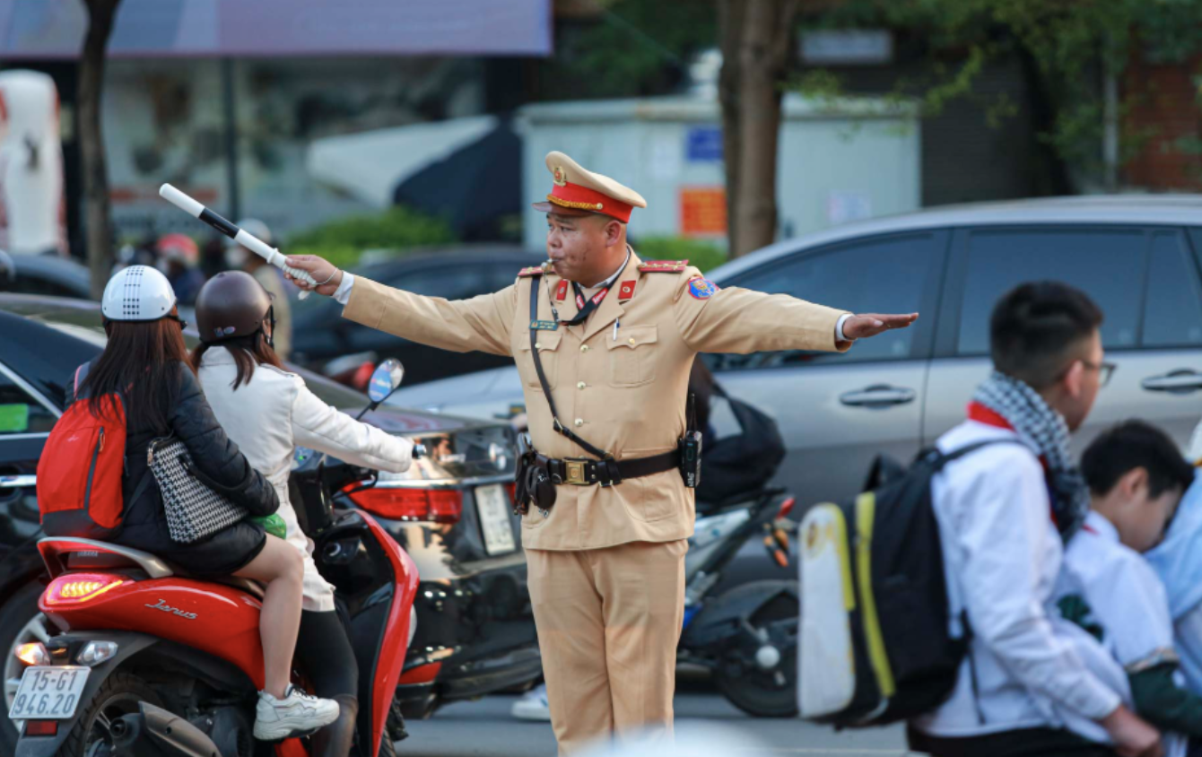 Nhiều bộ ngành thống nhất chấm dứt hoạt động Ban ATGT các địa phương- Ảnh 2. Nhiều bộ ngành thống nhất chấm dứt hoạt động Ban ATGT các địa phương- Ảnh 2.