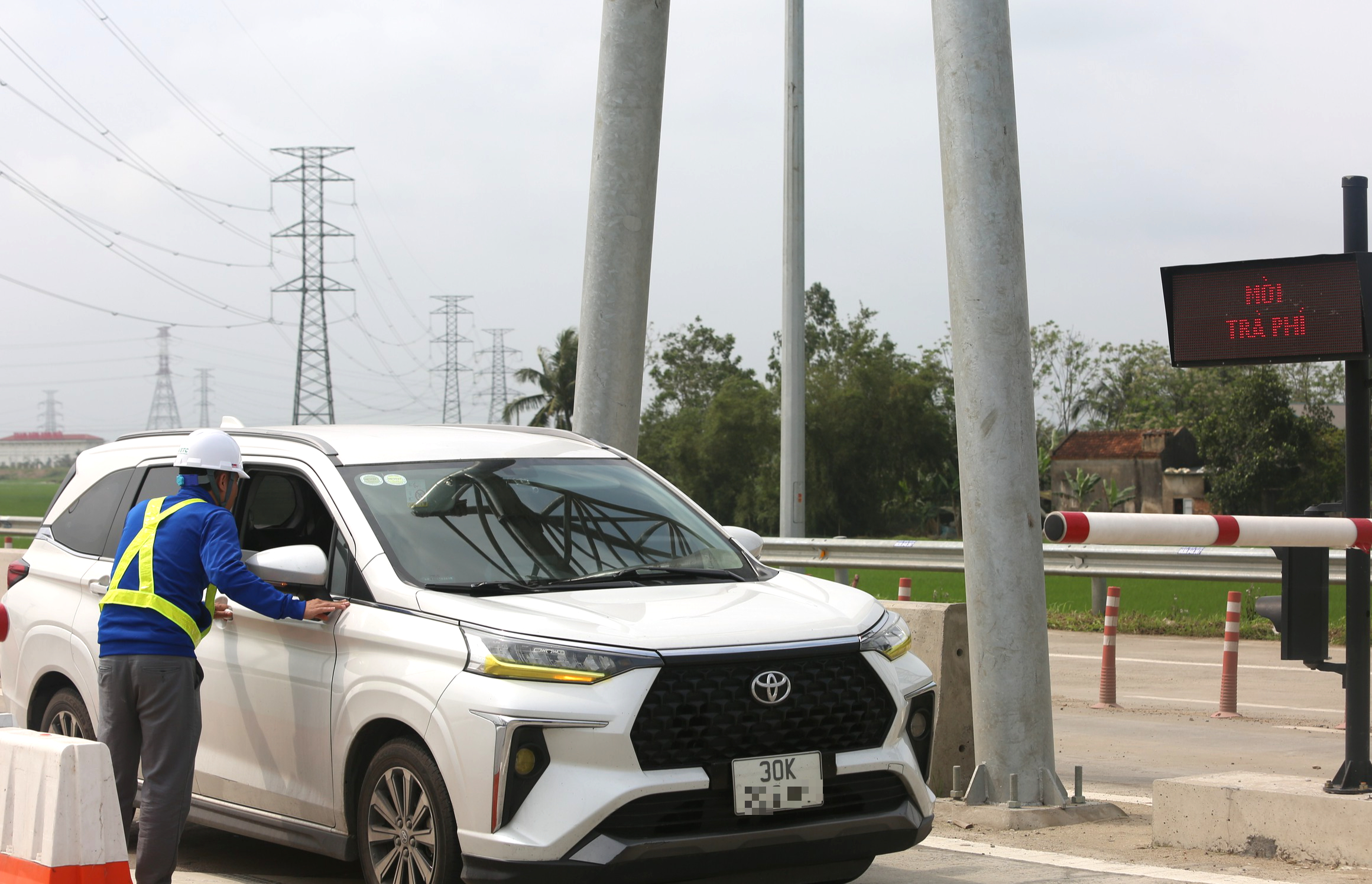 Thu ph&iacute; tự động cao tốc qua Thanh H&oacute;a, Nghệ An: Hệ thống dần ổn định, kh&ocirc;ng &ugrave;n tắc- Ảnh 3.