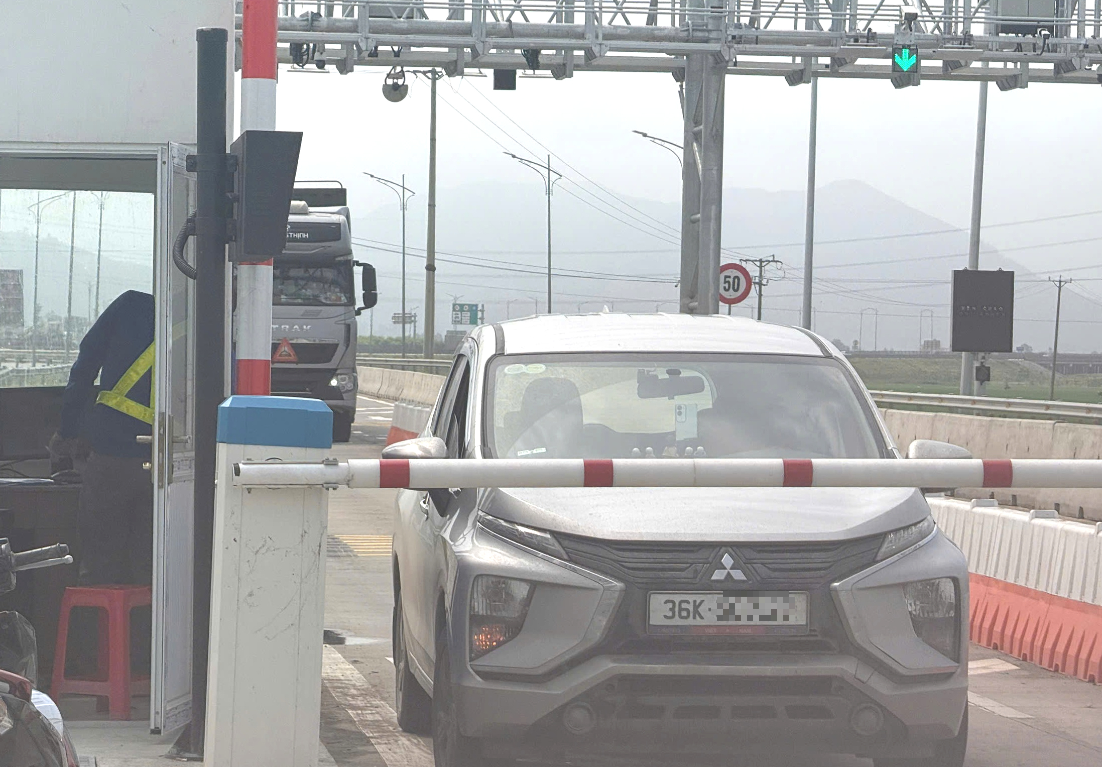 Thu ph&iacute; tự động cao tốc qua Thanh H&oacute;a, Nghệ An: Hệ thống dần ổn định, kh&ocirc;ng &ugrave;n tắc- Ảnh 2.