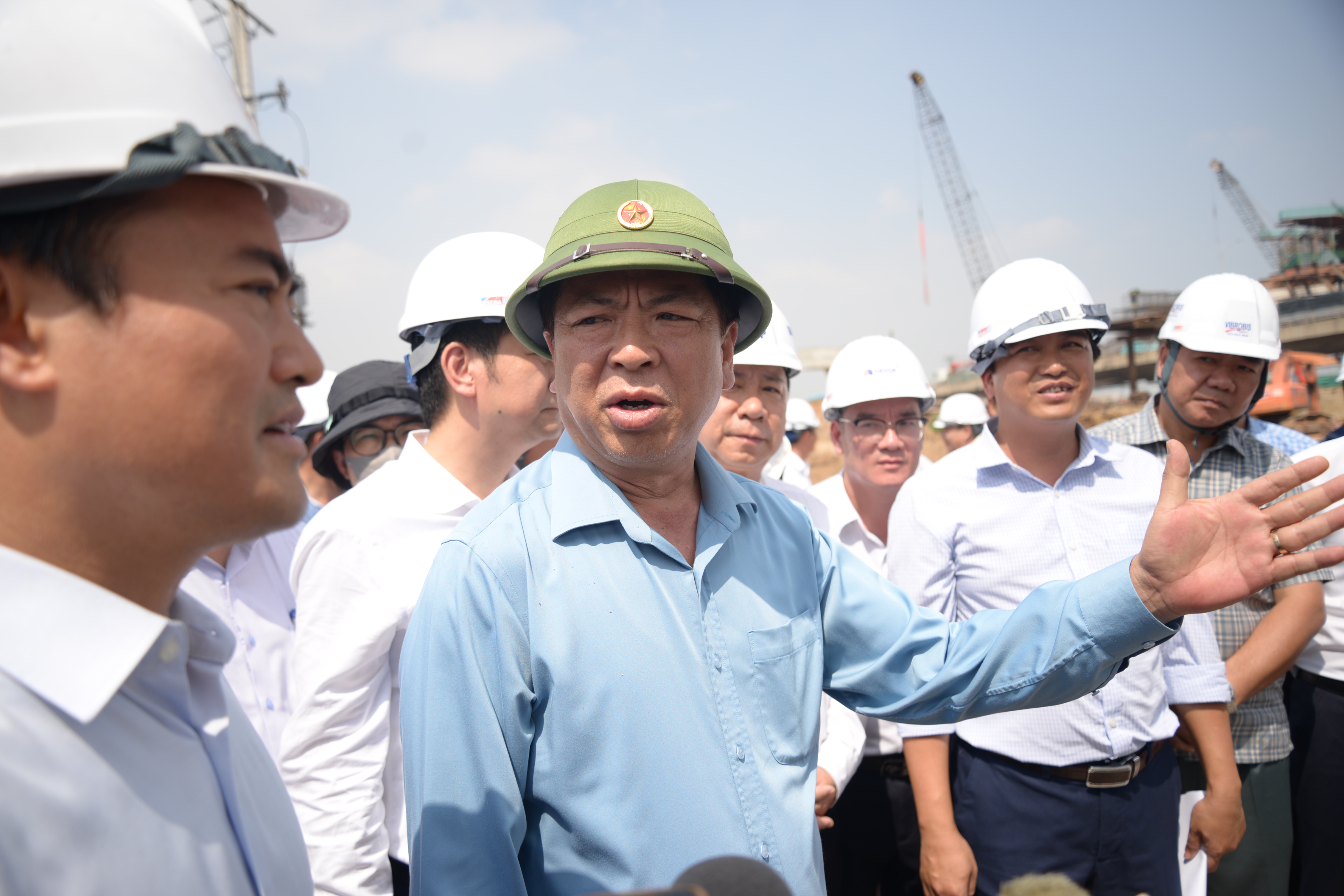 Bộ trưởng Trần Hồng Minh kiểm tra V&agrave;nh đai 3 v&agrave; cao tốc TP.HCM - Long Th&agrave;nh - Dầu Gi&acirc;y- Ảnh 4.