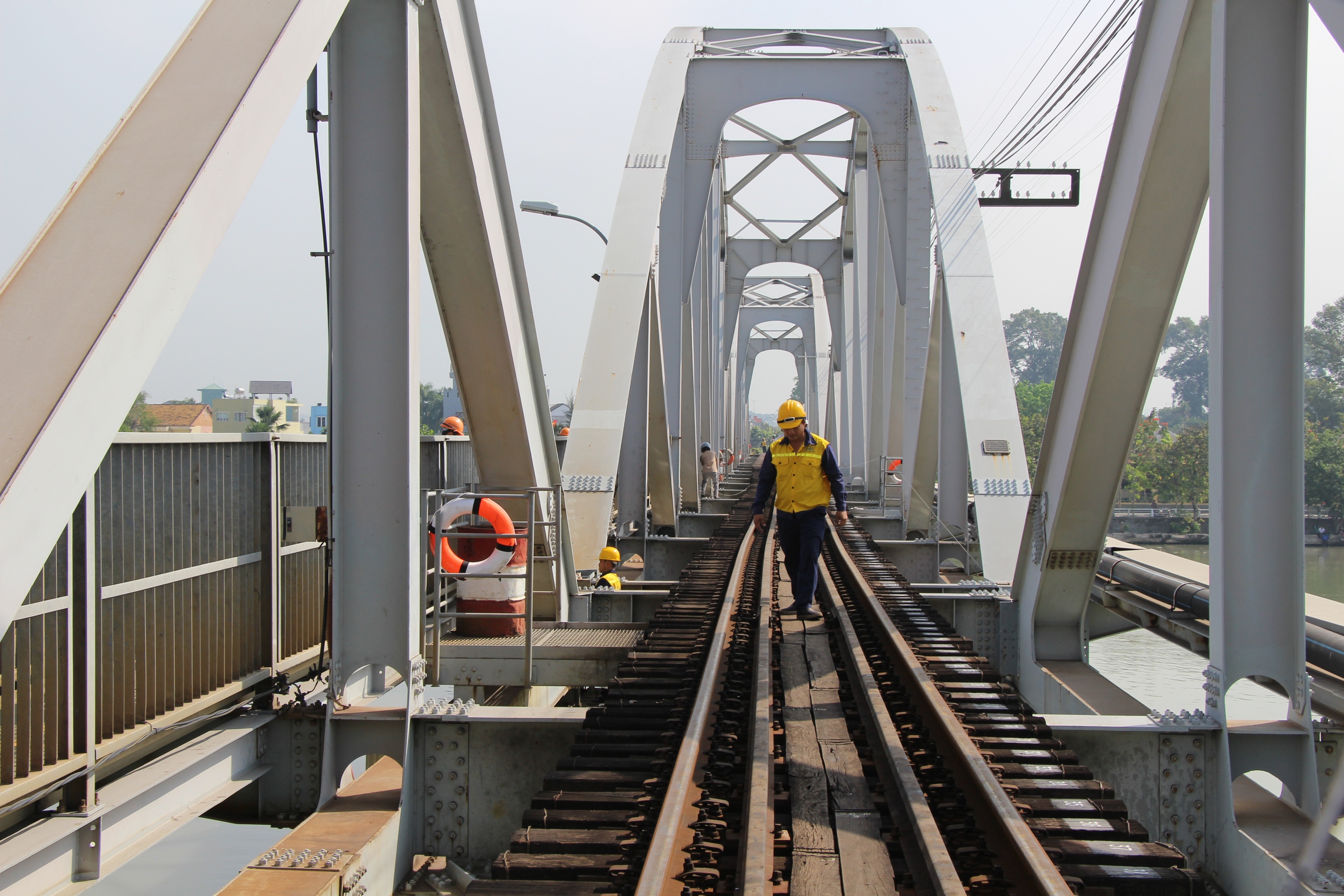 Thứ trưởng Nguyễn Danh Huy: Khẩn trương khắc phục sự cố, xử l&yacute; tr&aacute;ch nhiệm vụ cầu Ghềnh- Ảnh 7.