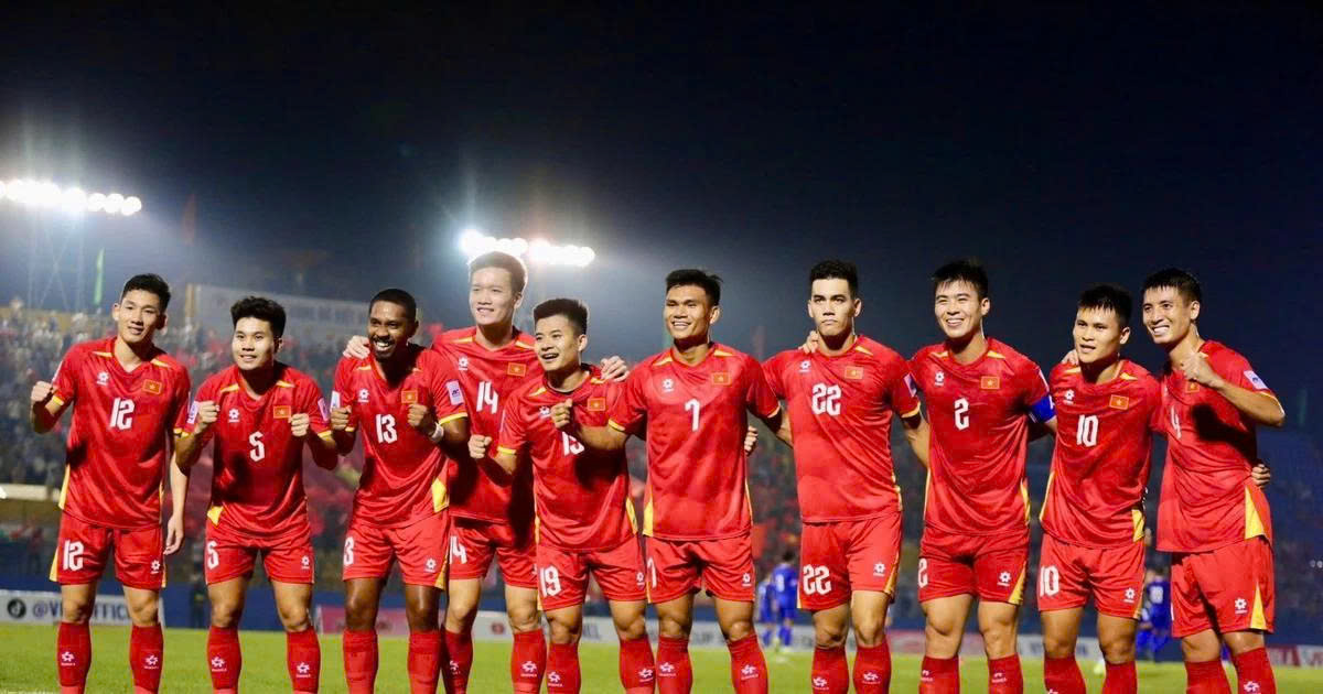 Bangladesh mang cầu thủ từng đá Ngoại hạng Anh đấu tuyển Việt Nam- Ảnh 2. Bangladesh mang cầu thủ từng đá Ngoại hạng Anh đấu tuyển Việt Nam- Ảnh 2.