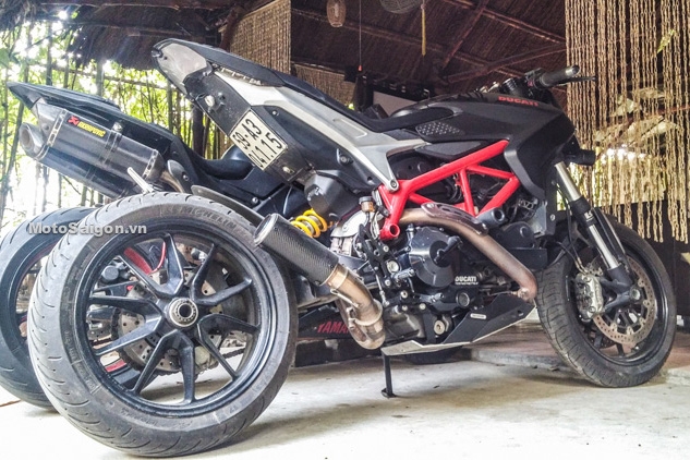 moto-pkl-Ducati-hypermotard-johnny-tri-nguyen-moto