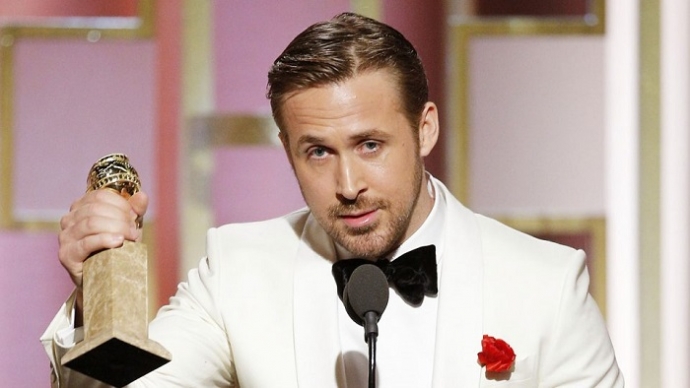 ryan_gosling_onstage_golden_globes