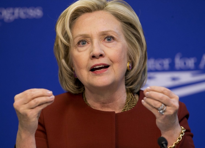 Bà Clinton chính thức tuyên bố ra tranh cử Tổng th