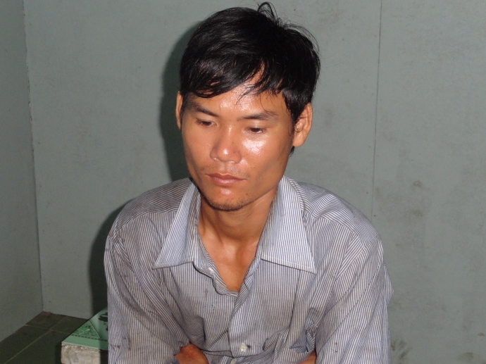 Nguyen Kha Ly- hỗn chiến giữa hai nhóm buôn củi
