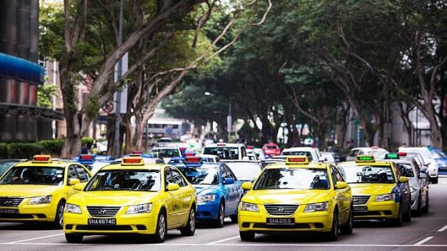 Tại Singapore, taxi được coi là một dịch vụ giao t
