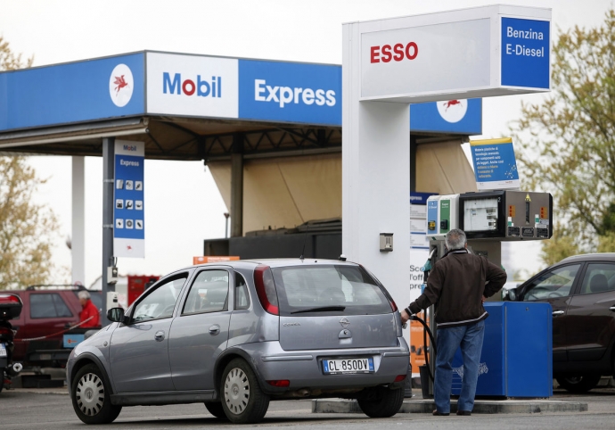 Giá xăng dầu tại Italy đứng thứ 4
