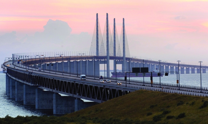 cây cầu Oresund nối giữa hai nước, được đưa vào sử
