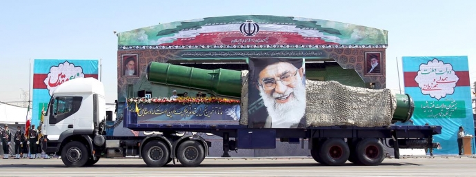 Iran tuyên bố vẫn phát triển tên lửa bất chấp lệnh