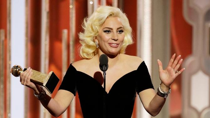 Lady Gaga nhận giải thưởng cho vai diễn đầu tay