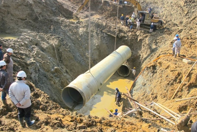 vỡ đường ống nước sông đà lần thứ 17