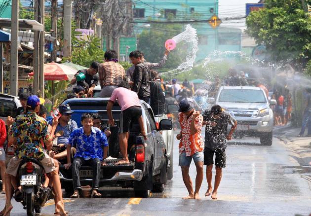 Tình hình giao thông mùa lễ hội Songkhran tại Thái