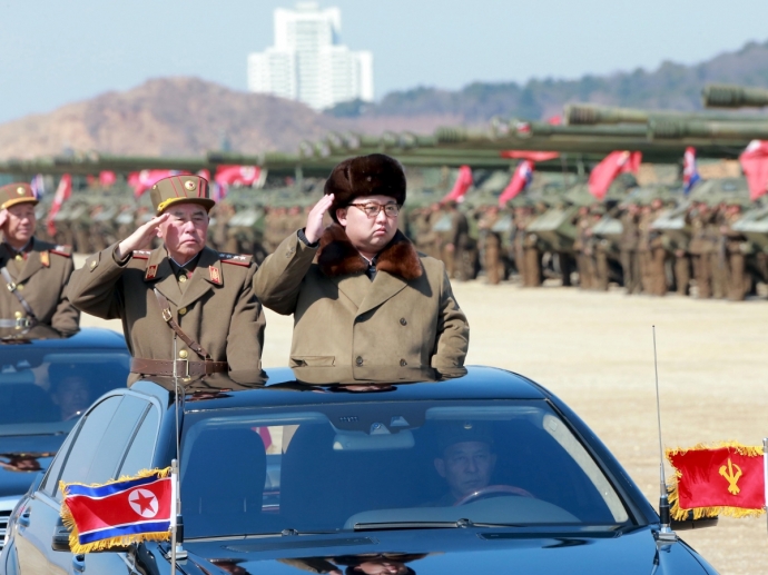 Nhà lãnh đạo Kim Jong-un thăm một đơn vị tên lửa h