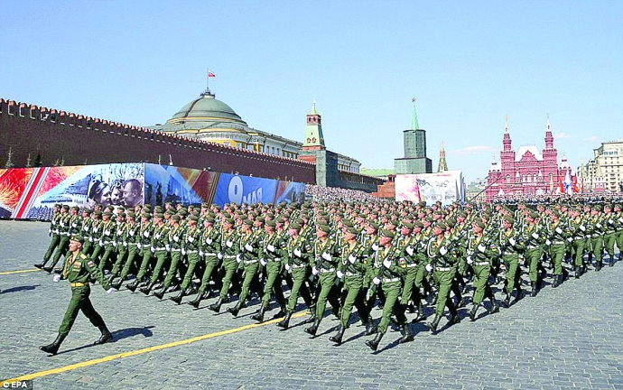 Khoảng 13.000 binh lính tham gia cuộc diễu binh nă