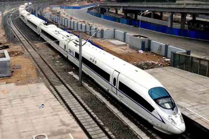 Ngành đường sắt Trung Quốc đang gánh mộ