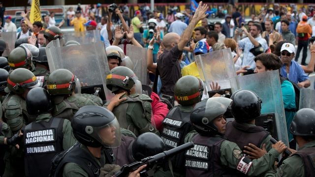 Venezuela đang chìm trong cơn khủng hoảng