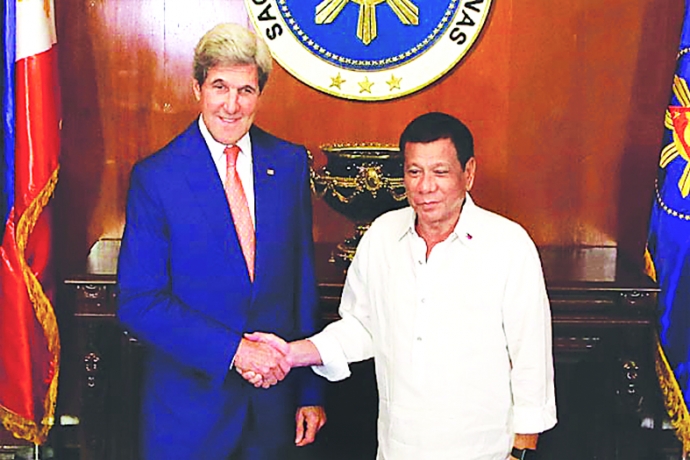 Ngoại trưởng Mỹ John Kerry gặp Tổng thống Philippi