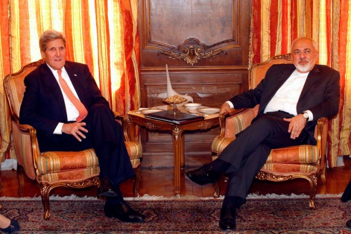 Ngoại trưởng Mỹ John Kerry và Ngoại trưởng Iran Ja